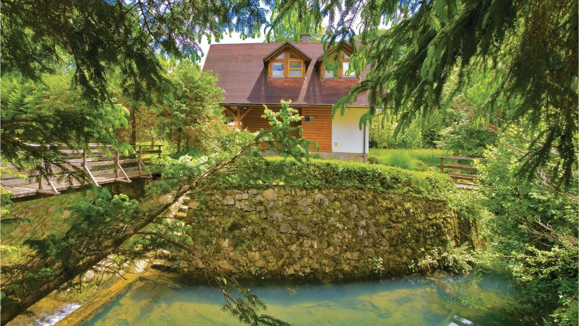 3 Bedroom Lovely Home In Blazevci 0*,